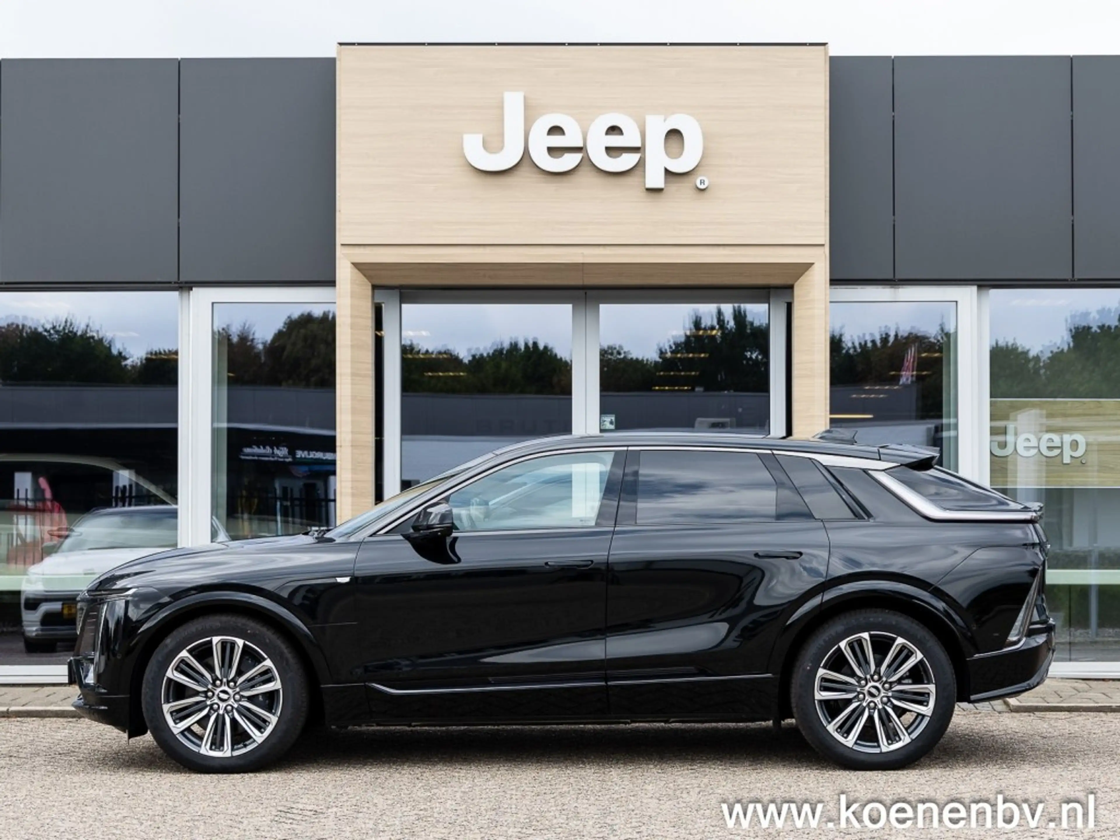 Cadillac Lyriq Sport Level 3 600 E4 AWD 528PK EV/ 530 KM WLTP Act — photo 6