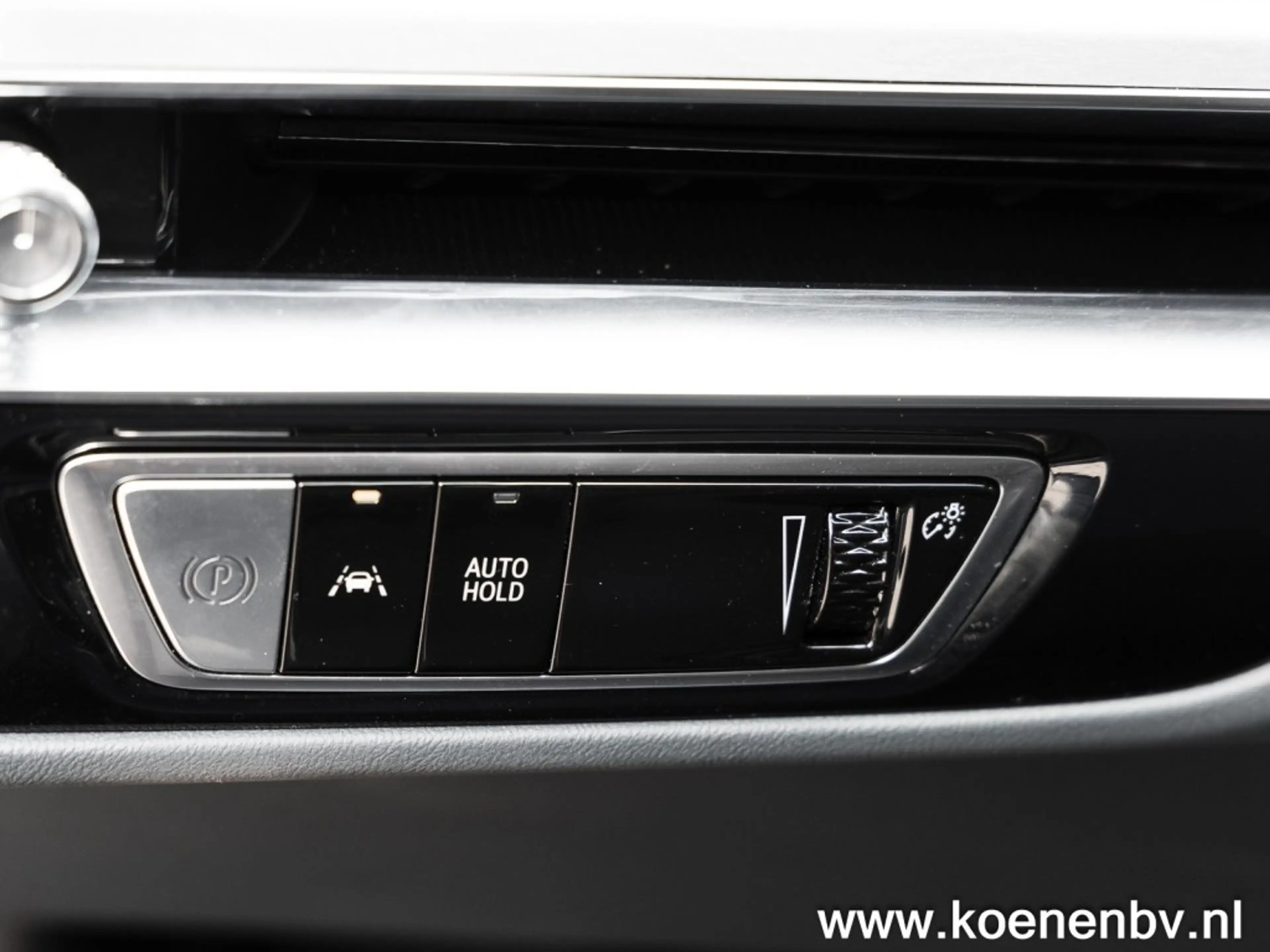 Cadillac Lyriq Sport Level 3 600 E4 AWD 528PK EV/ 530 KM WLTP Act — photo 46