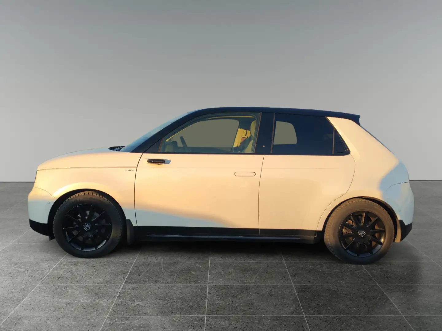 Honda e 35,5kWh Advance *8-fach bereift* Weiß - 2
