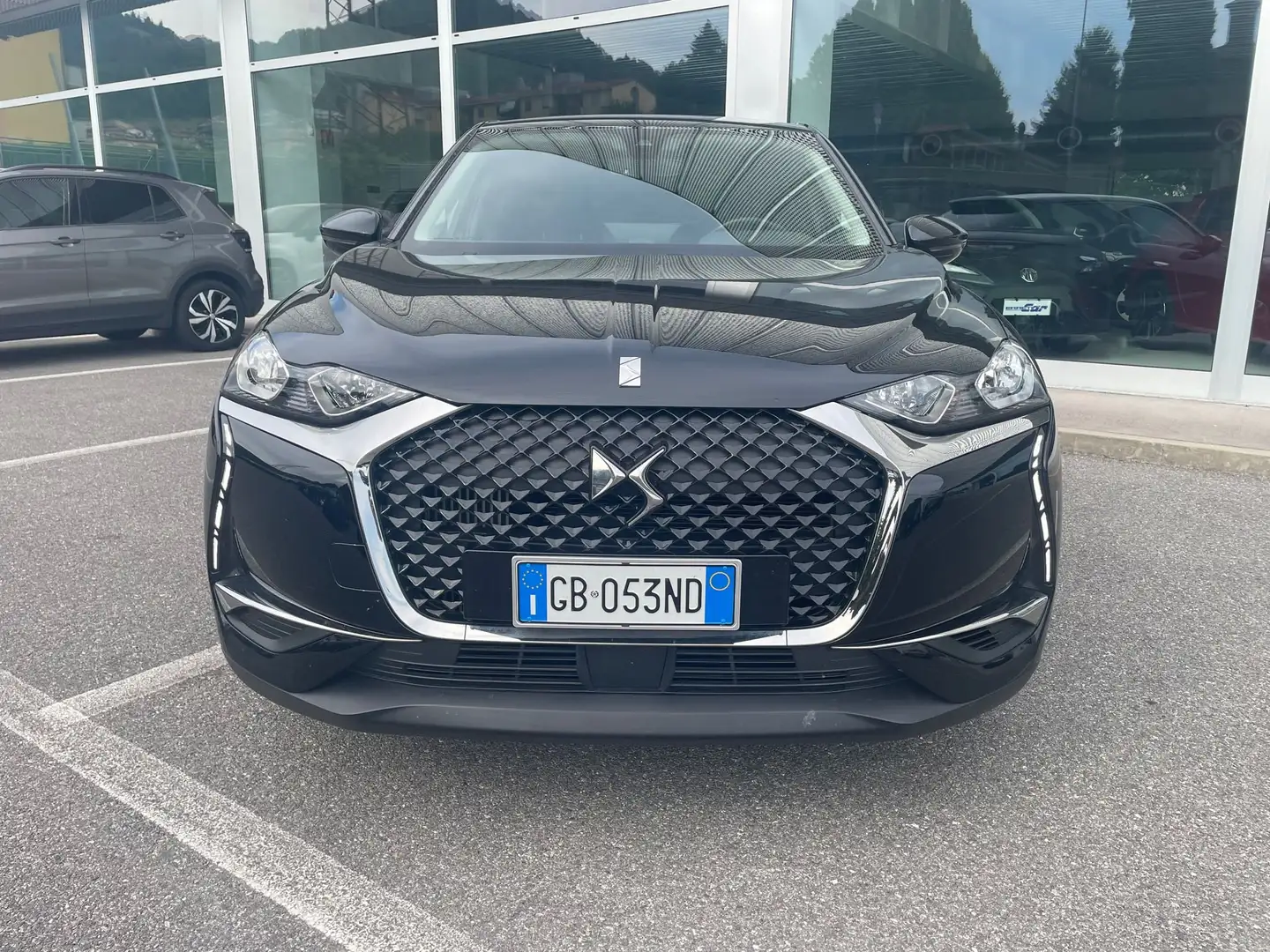 DS Automobiles DS 3 Crossback 1.2 PureTech So Chic 100Cv 74kW E6 Nero - 2