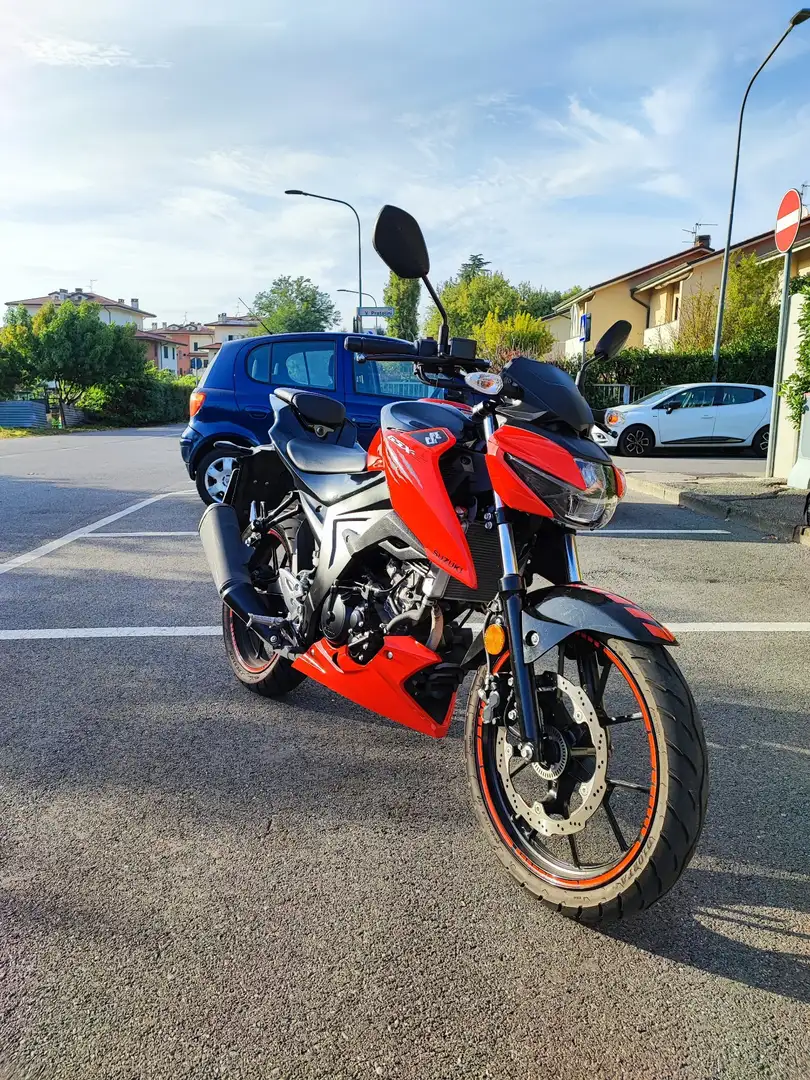 Suzuki GSX-S 125 Rood - 1