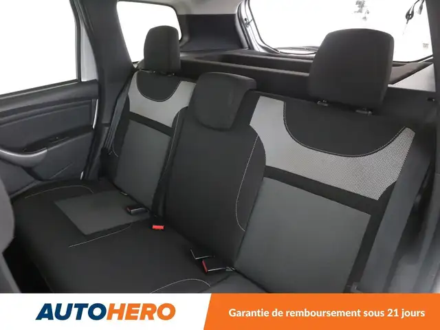 Dacia Duster view 14