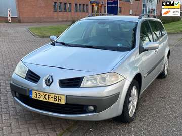 Grand Tour 1.6-16V Business Line ECC Electric pakk
