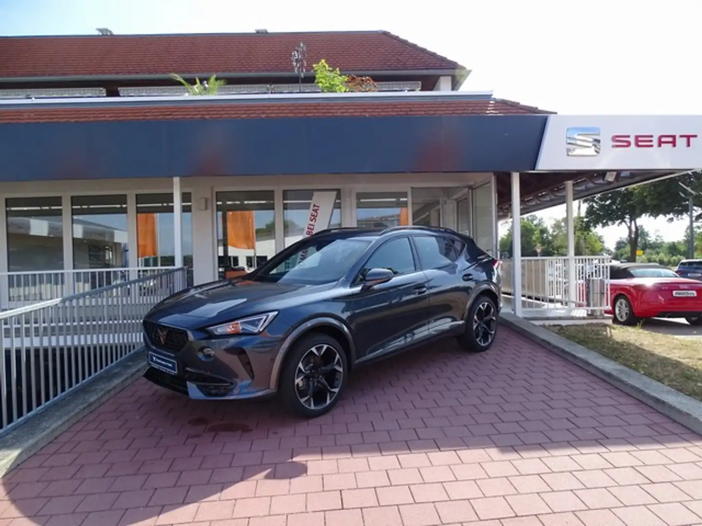 CUPRA Formentor Formentor 1.5 TSI 150PS 19´´Alu AHK ACC Totwinkel Grijs - 1