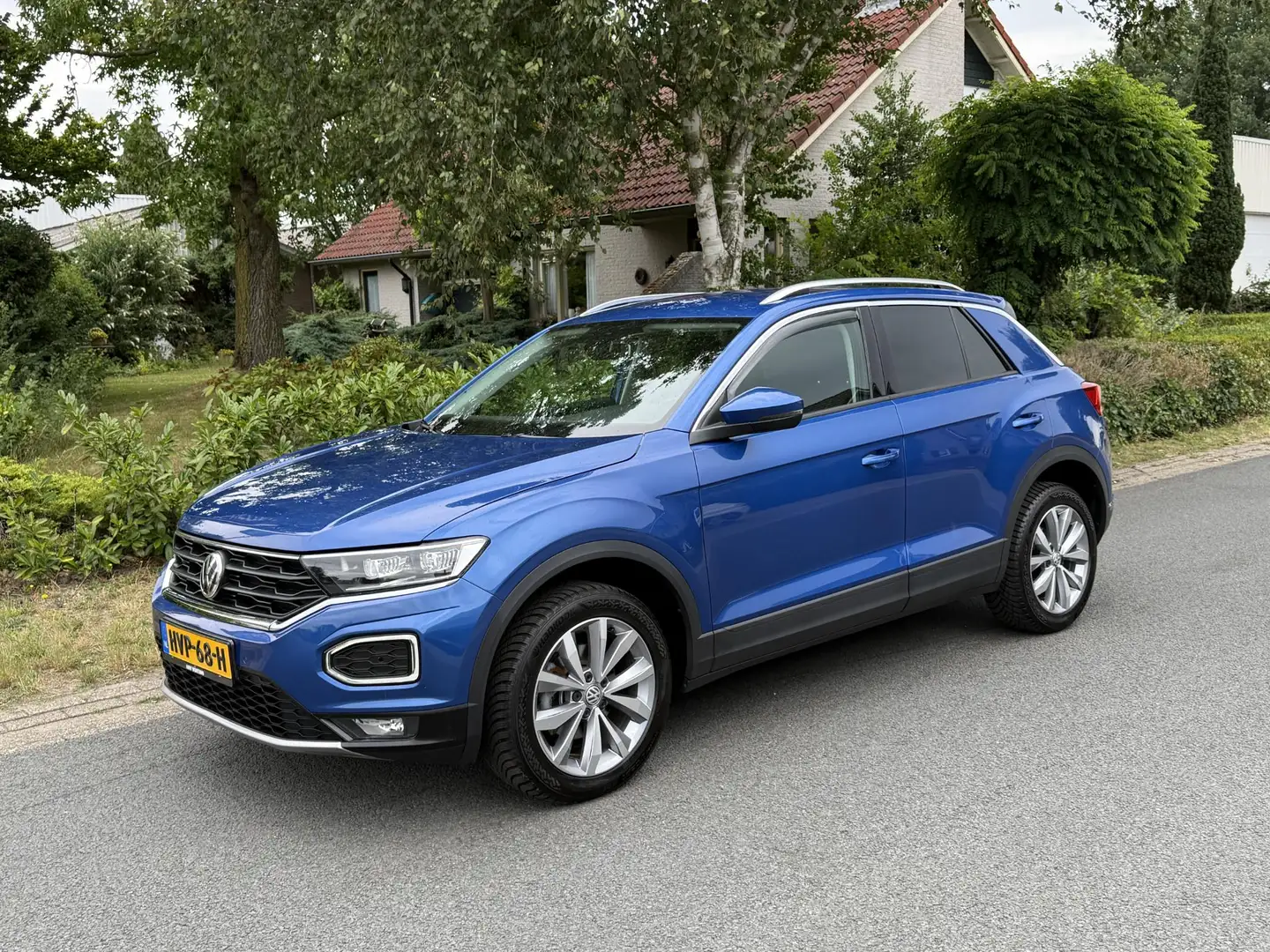 Volkswagen T-Roc 1.5 TSI Sport 150PK DSG•Trekhaak Blauw - 1