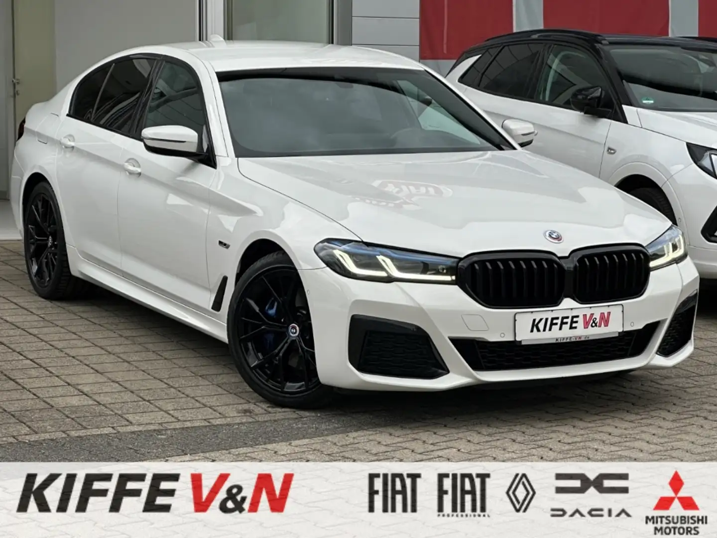 BMW 530 e M SPORT LASER RFK HUD HK M LEUCHTEN SHADOW Alb - 1