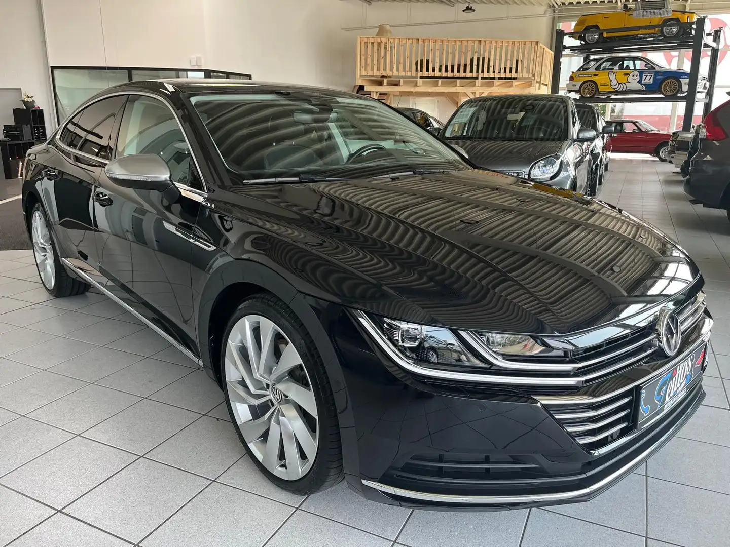 Volkswagen Arteon Elegance 4Motion *Dynaudio*Pano*DCC*20"* Zwart - 2