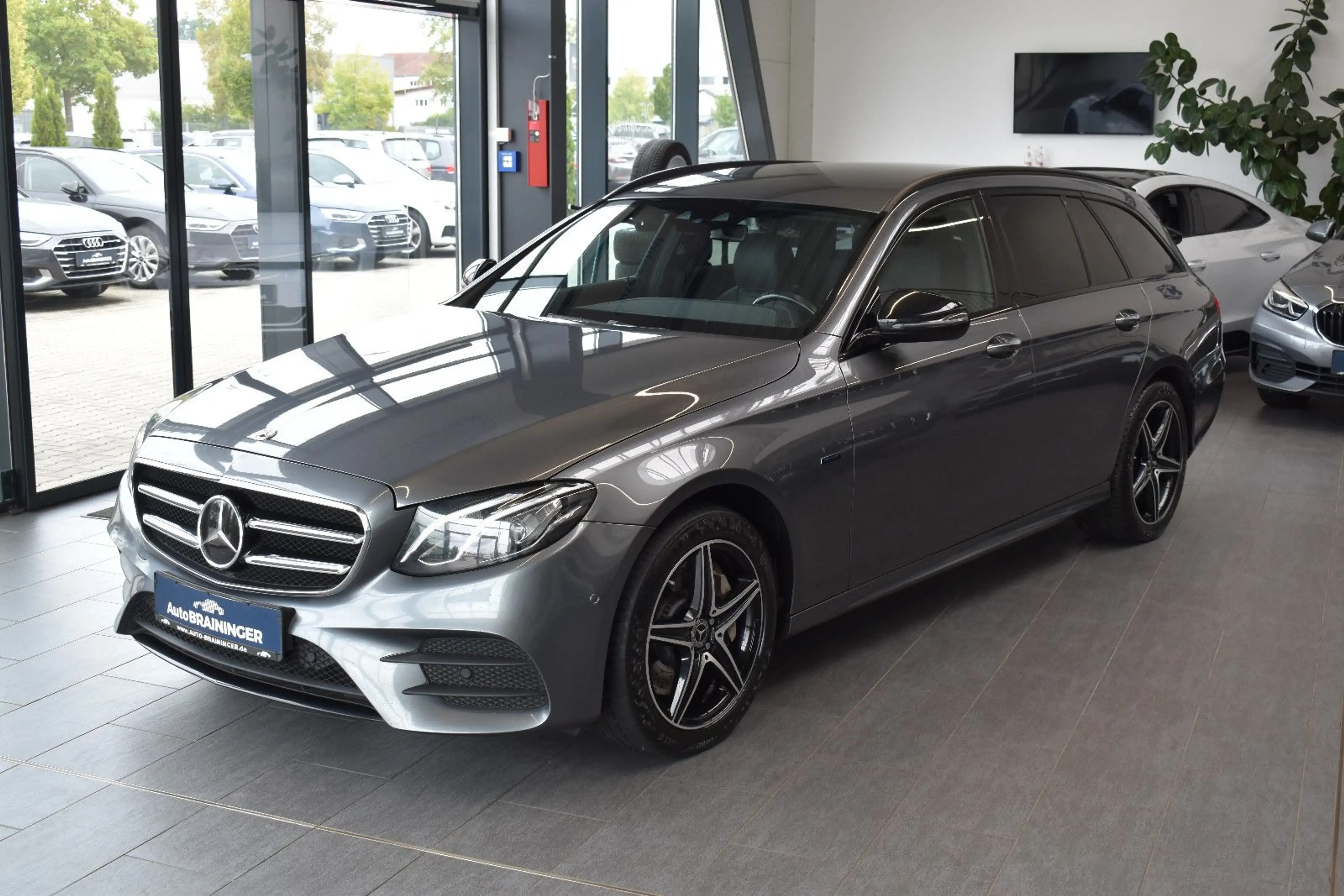 Mercedes-Benz E 300 de T 9G-tronic AMG-Line LED~Distron~Comand — photo 4