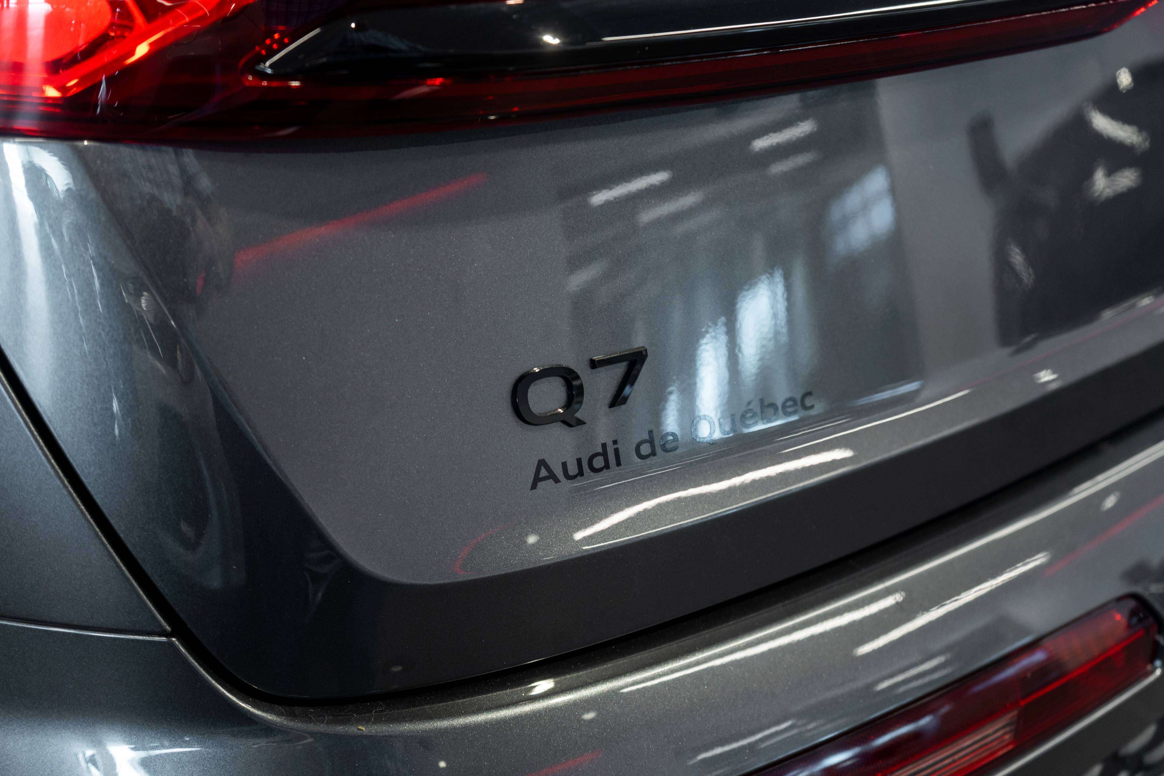 2026 Audi Q7 quattro 55 | V6 3.0L TFSI | Vorsprung | Hitch | — снимка 1