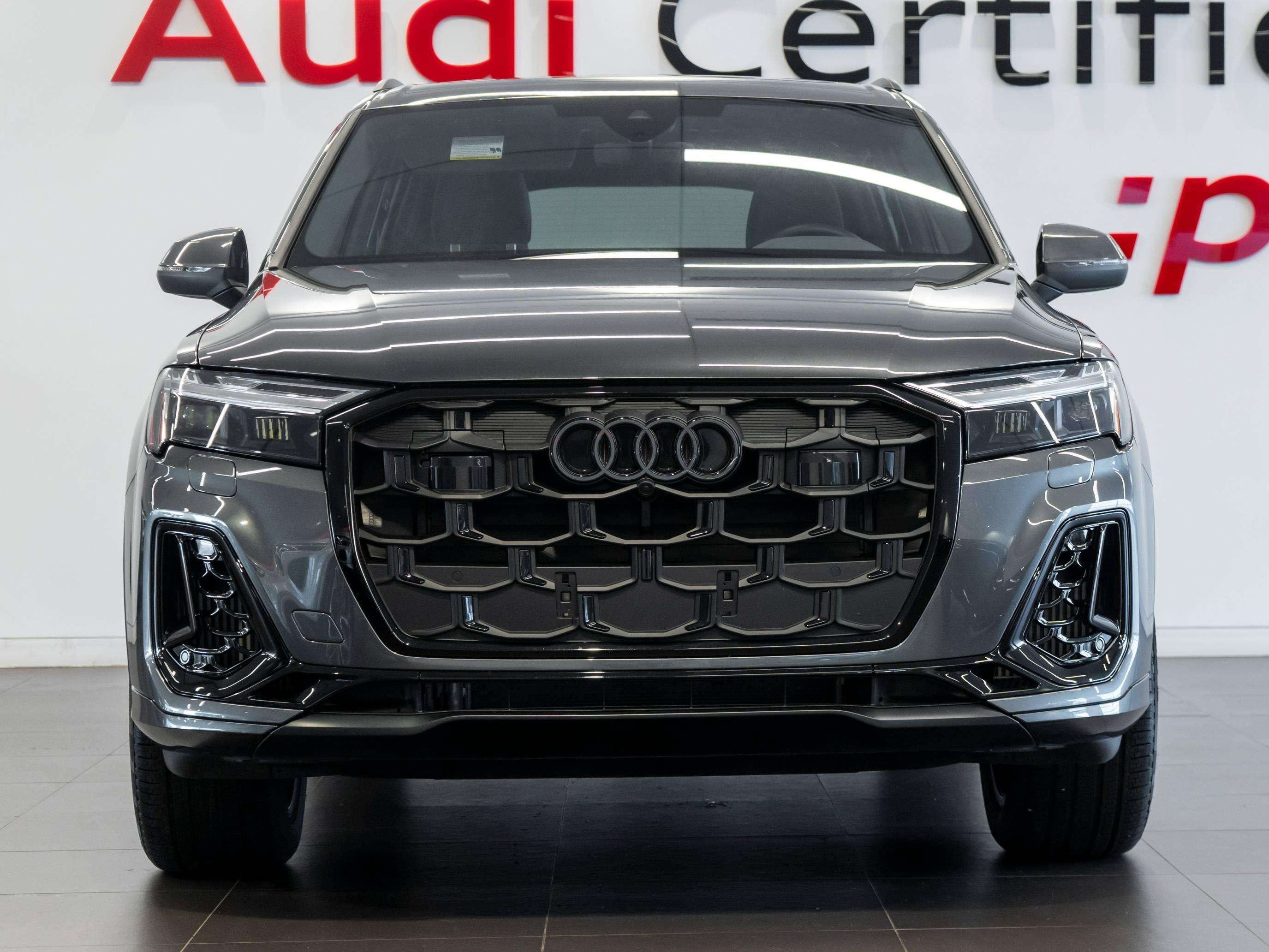 2026 Audi Q7 quattro 55 | V6 3.0L TFSI | Vorsprung | Hitch | — снимка 1