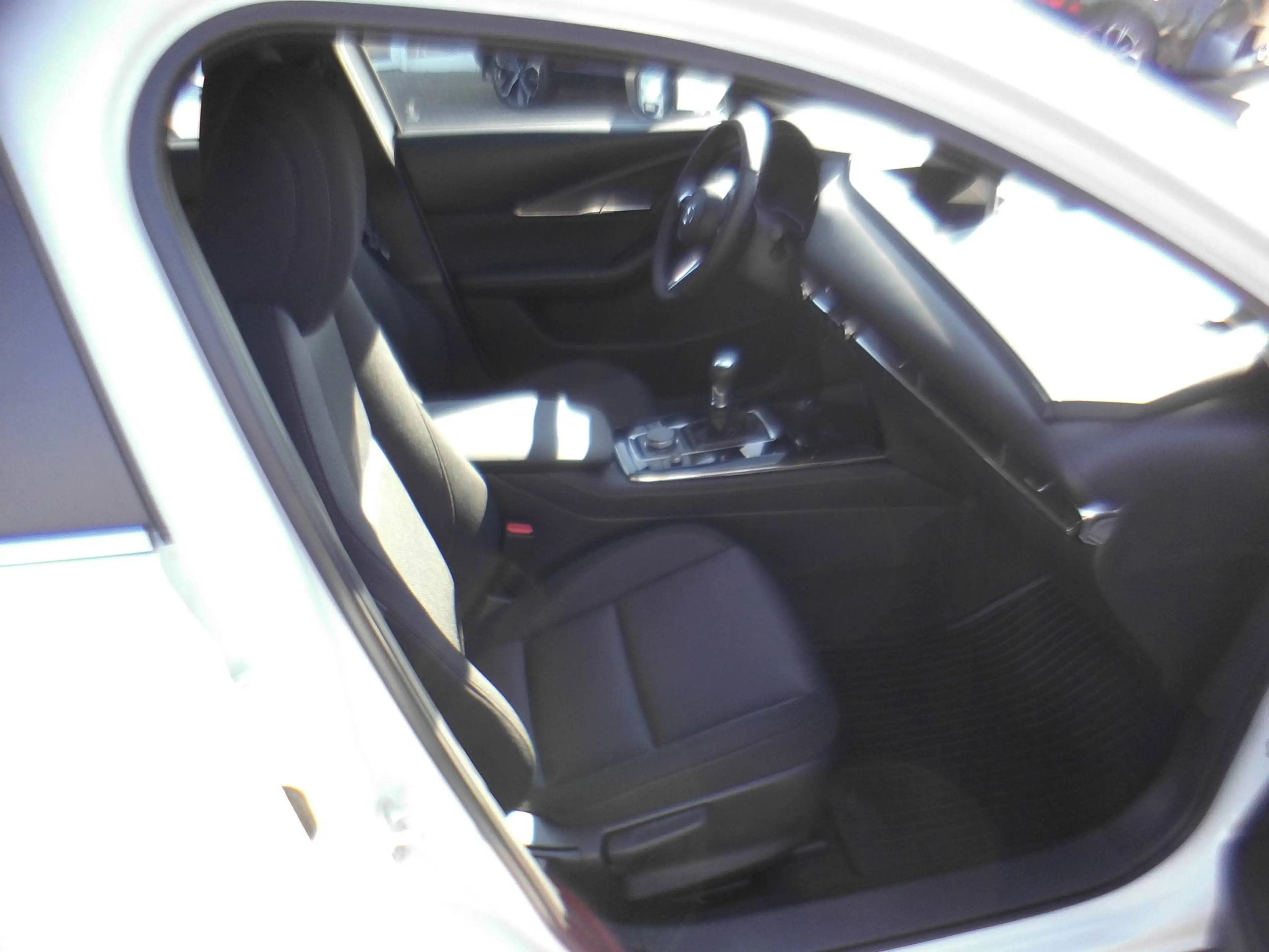 Mazda CX-30 2.5 Center Line 2WD — photo 9