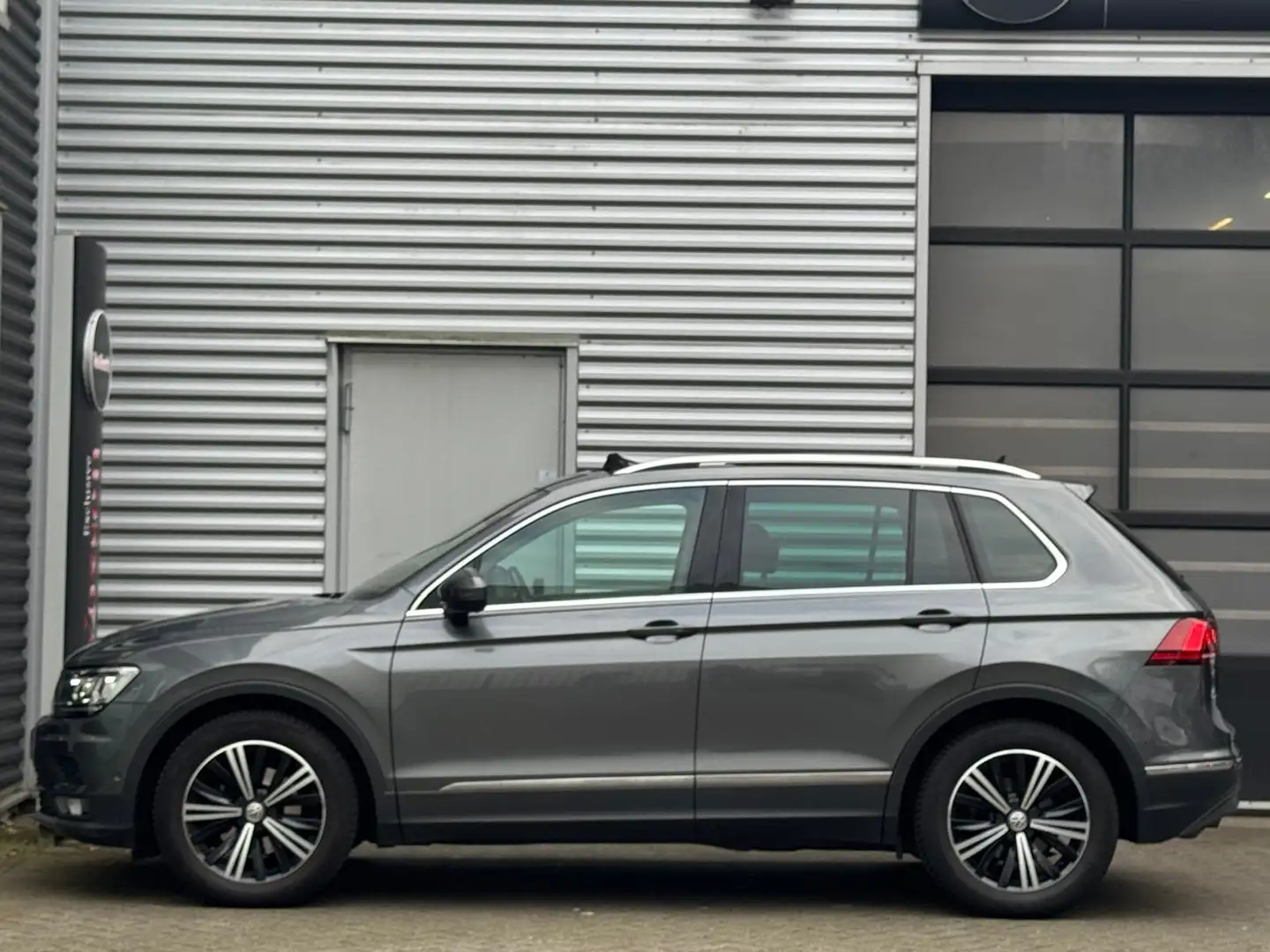 Volkswagen Tiguan 1.5 TSI|Pano|Trekhaak|Carplay|Camera|ACC|DSG Gris - 2