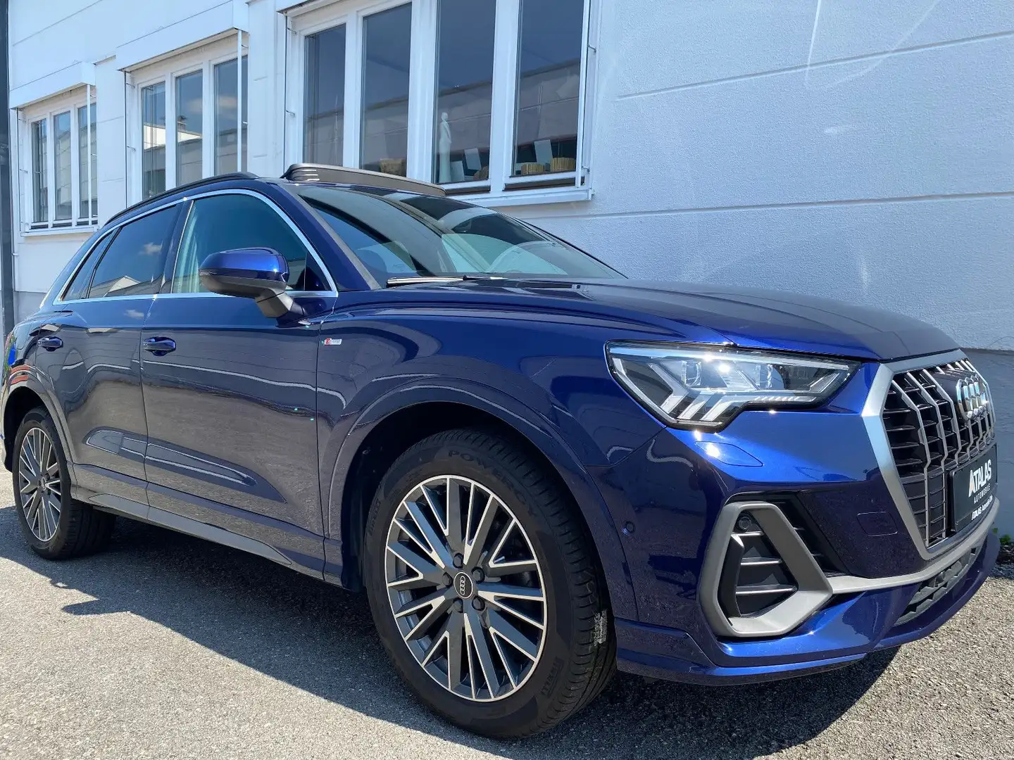 Audi Q3 35 TFSI S line Sportpaket/plus*Panorama-Matr* Blu/Azzurro - 2
