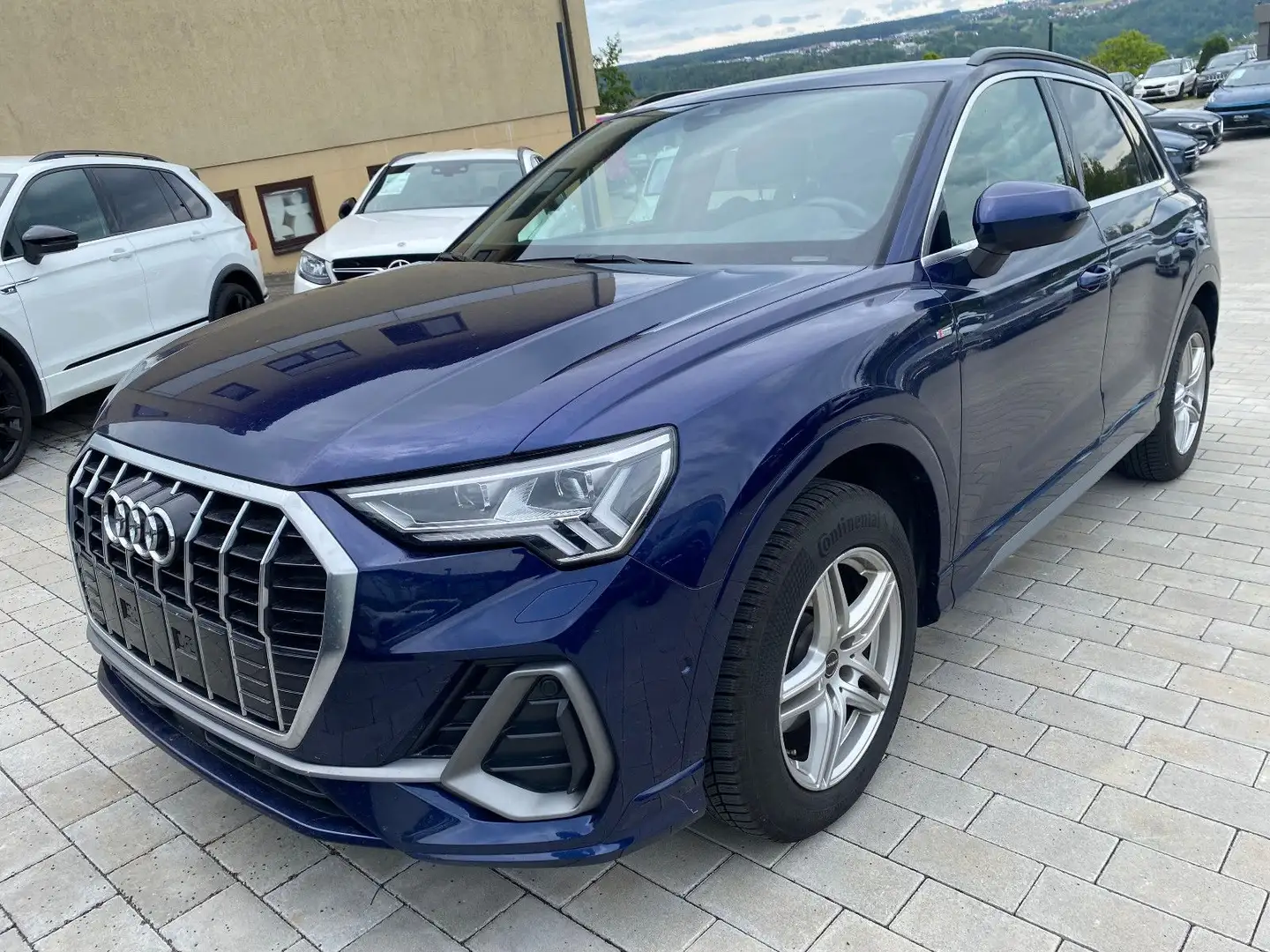 Audi Q3 35 TFSI S line Sportpaket/plus*Panorama-Matr* Bleu - 1