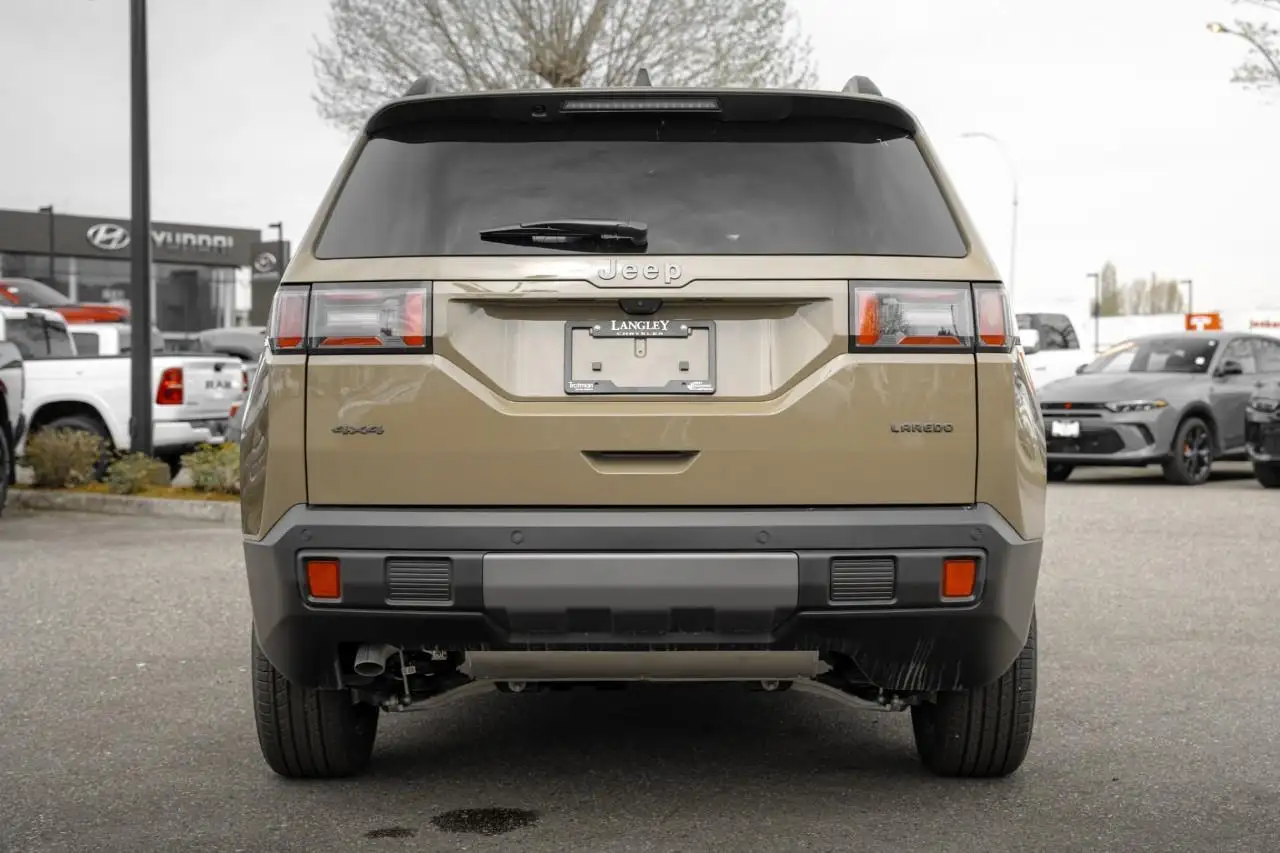 Jeep Cherokee снимка Jeep Cherokee