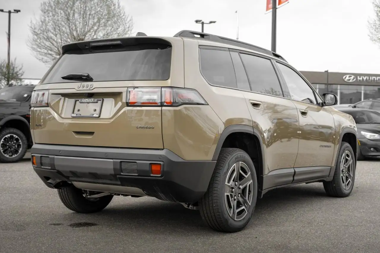 Jeep Cherokee снимка Jeep Cherokee