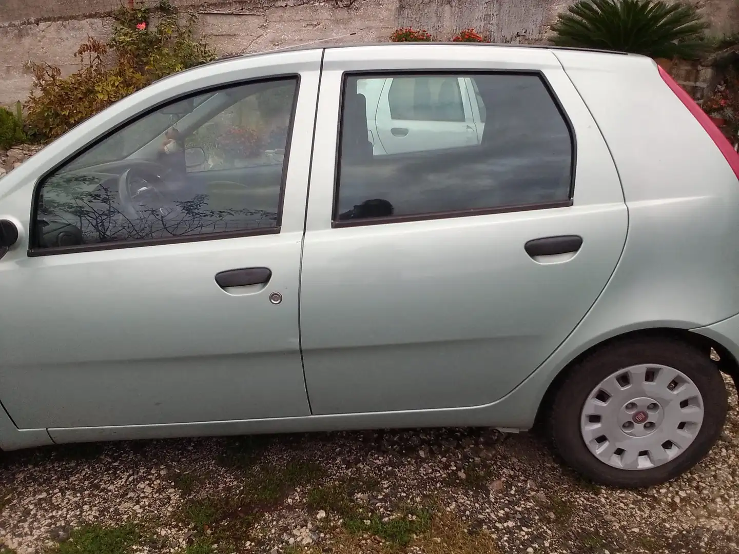 Fiat Punto Punto 5p 1.3 mjt 16v Actual Verde - 2