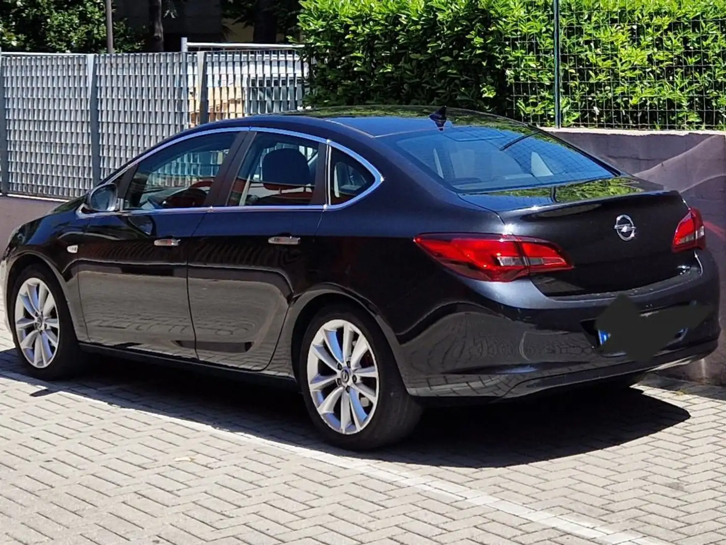 Opel Astra Astra 5p 1.7 cdti Cosmo 130cv Nero - 1