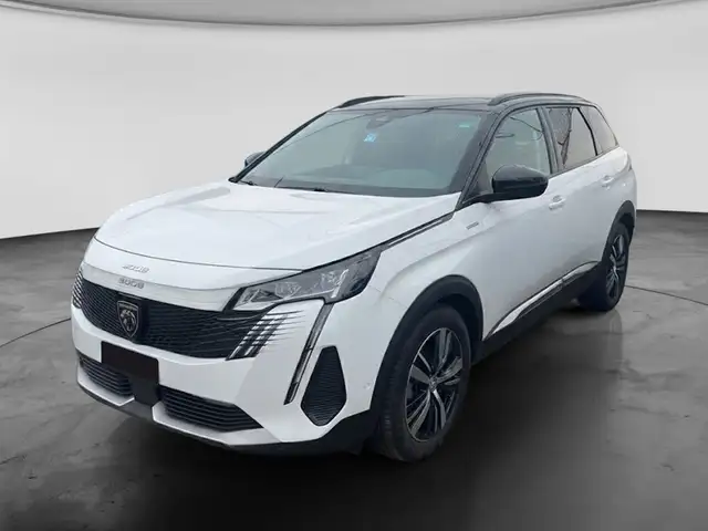 2025 Peugeot 5008 in White for sale