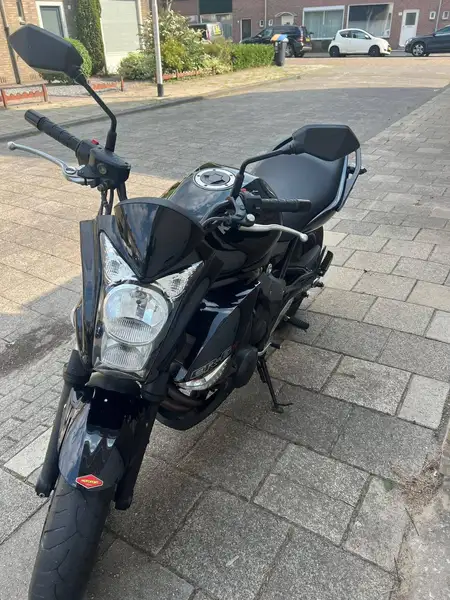 Kawasaki ER-6n - foto 5
