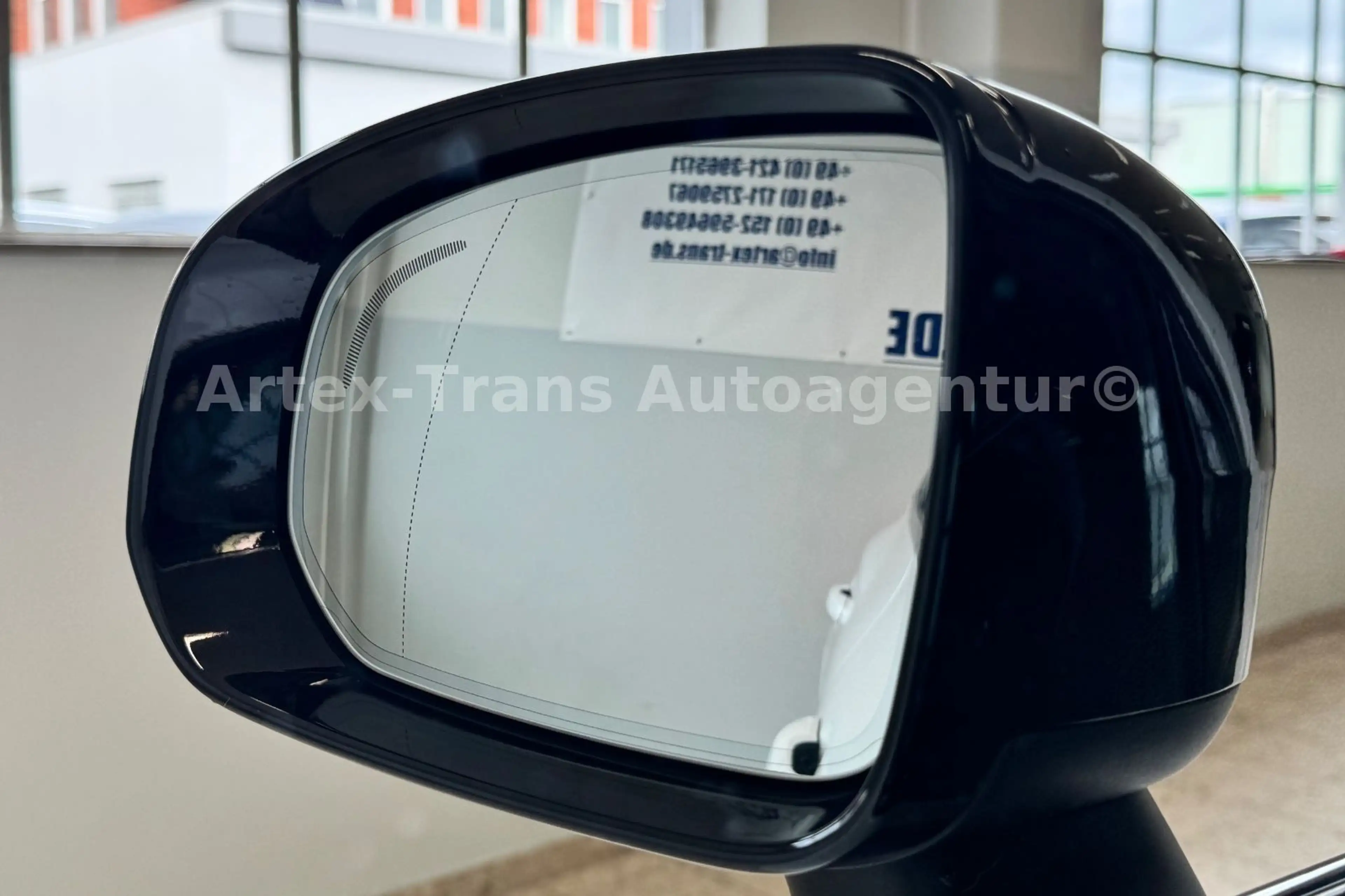Volvo XC60 R-Design T8 AWD/PANO/H-UP/360°/H&K/ACC — photo 15