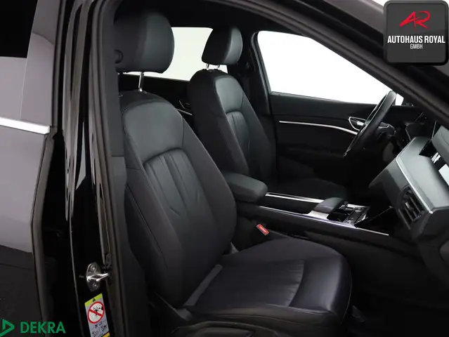 Audi E-Tron view 12