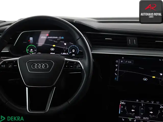 Audi E-Tron view 10