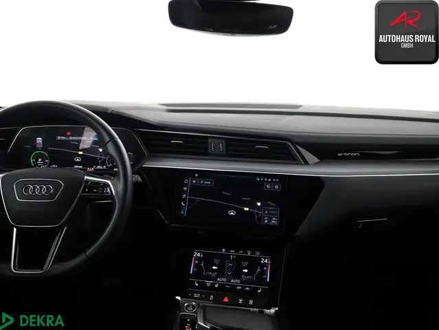 Audi E-Tron view 9