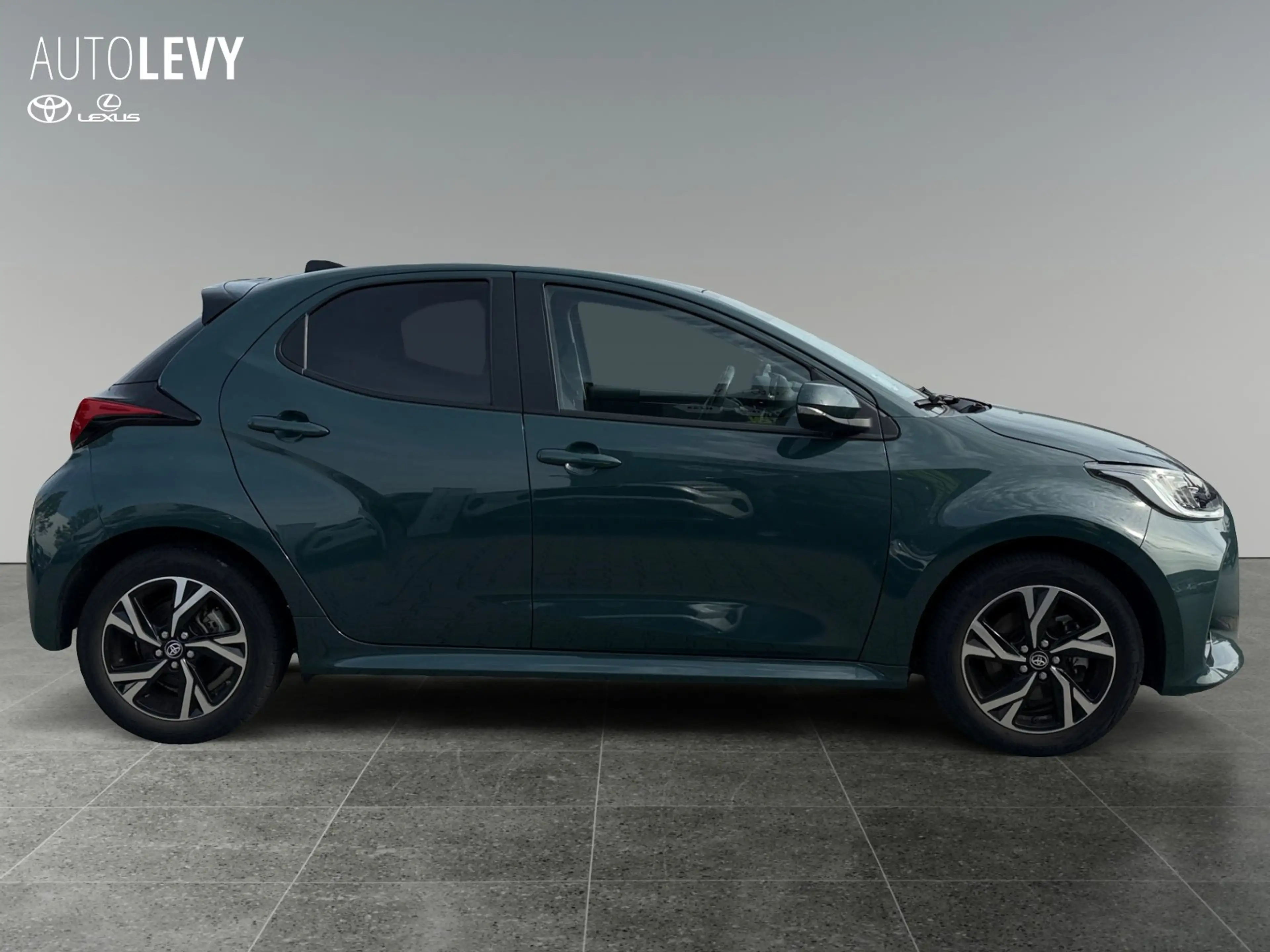 Toyota Yaris Style Hybrid CRAPLAY*LED*RFK*SHZ*LHZ*ACC — photo 7