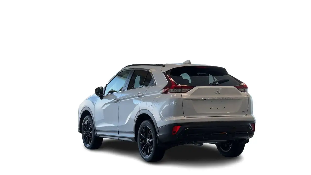 Mitsubishi Eclipse Cross снимка Mitsubishi Eclipse Cross