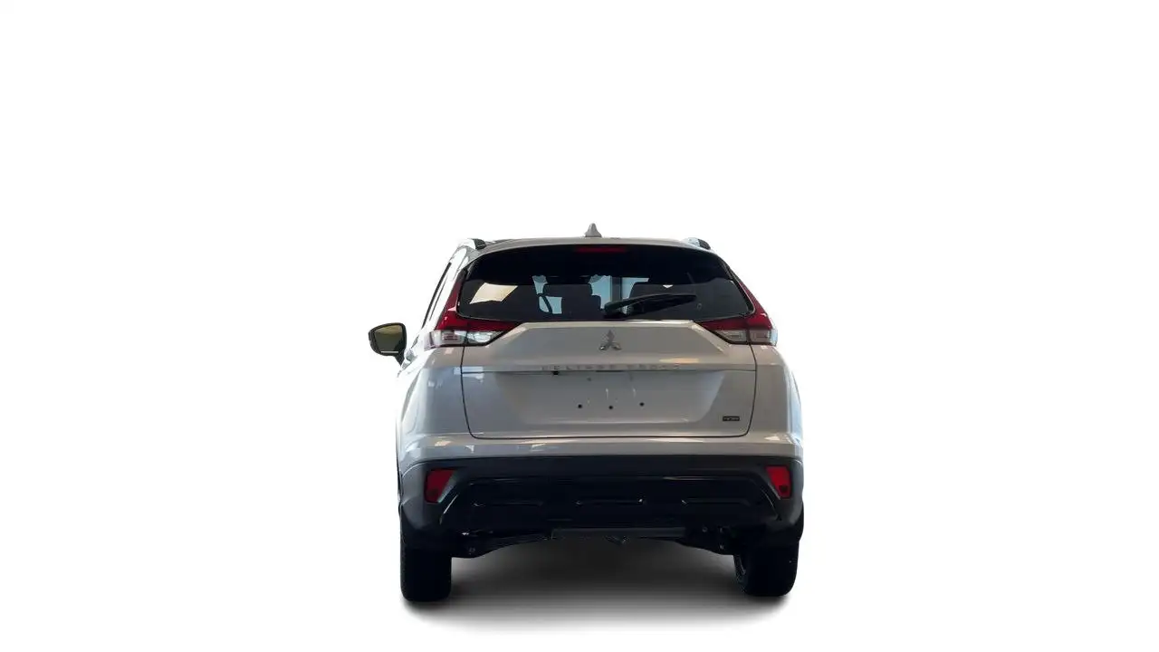 Mitsubishi Eclipse Cross снимка Mitsubishi Eclipse Cross