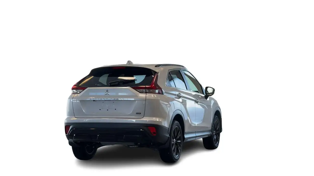 Mitsubishi Eclipse Cross снимка Mitsubishi Eclipse Cross