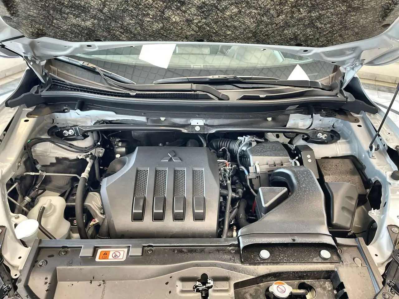 Mitsubishi Eclipse Cross снимка Mitsubishi Eclipse Cross