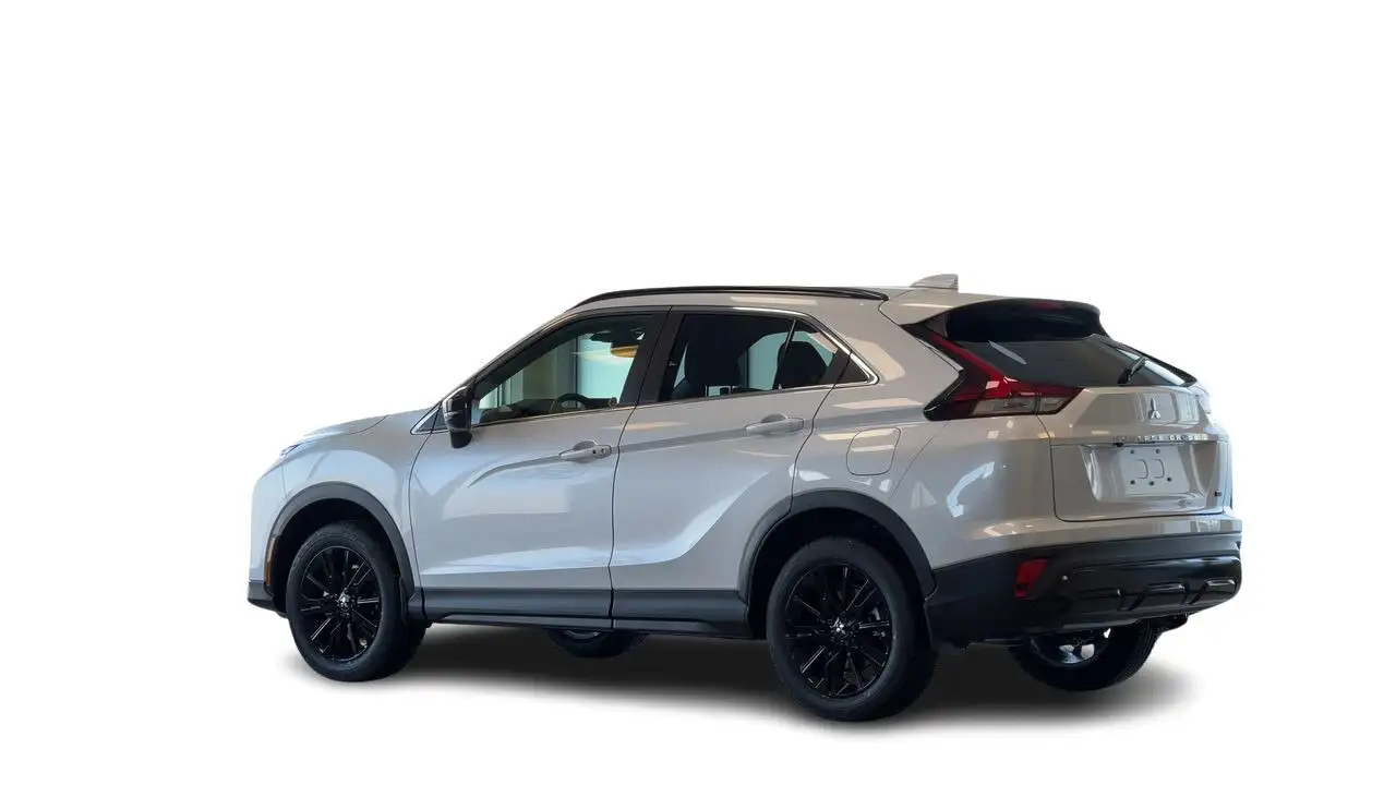 Mitsubishi Eclipse Cross снимка Mitsubishi Eclipse Cross