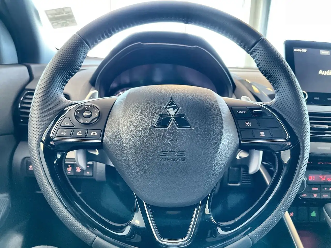 Mitsubishi Eclipse Cross снимка Mitsubishi Eclipse Cross