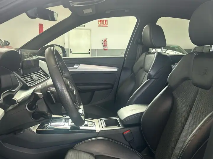 Audi Q5 2.0 Black line 40 TDI quattro-ultra 2022, foto 11