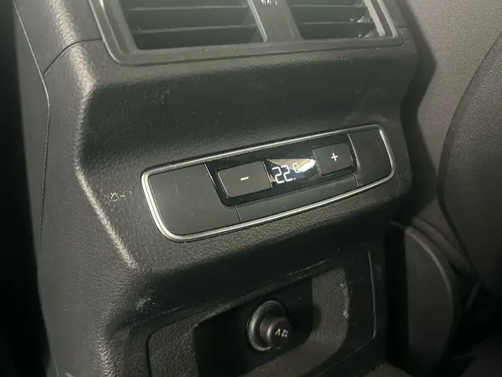 Audi Q5 2.0 Black line 40 TDI quattro-ultra 2022, foto 32