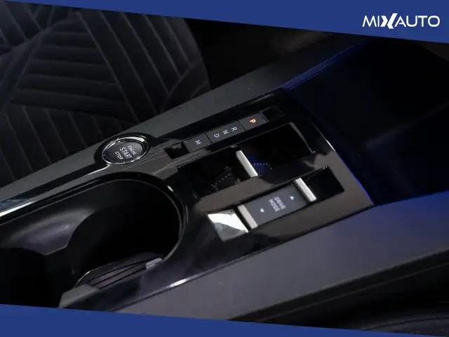 Lancia Ypsilon view 13