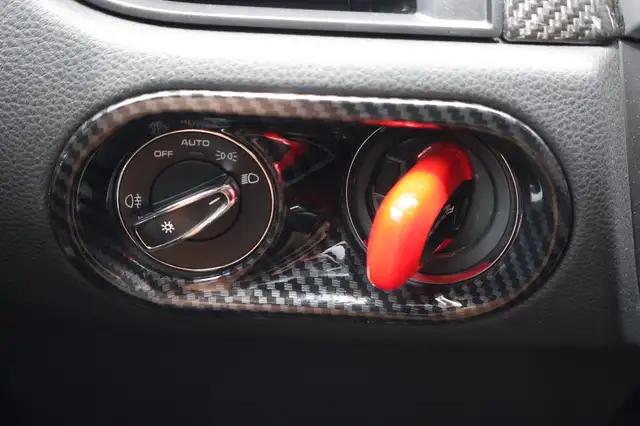 Porsche Macan view 6