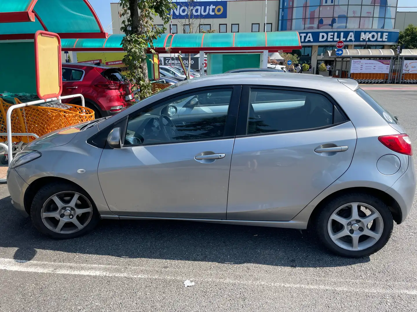 Mazda 2 MAZDA Mazda2 NEOPATENTATI Ezüst - 1