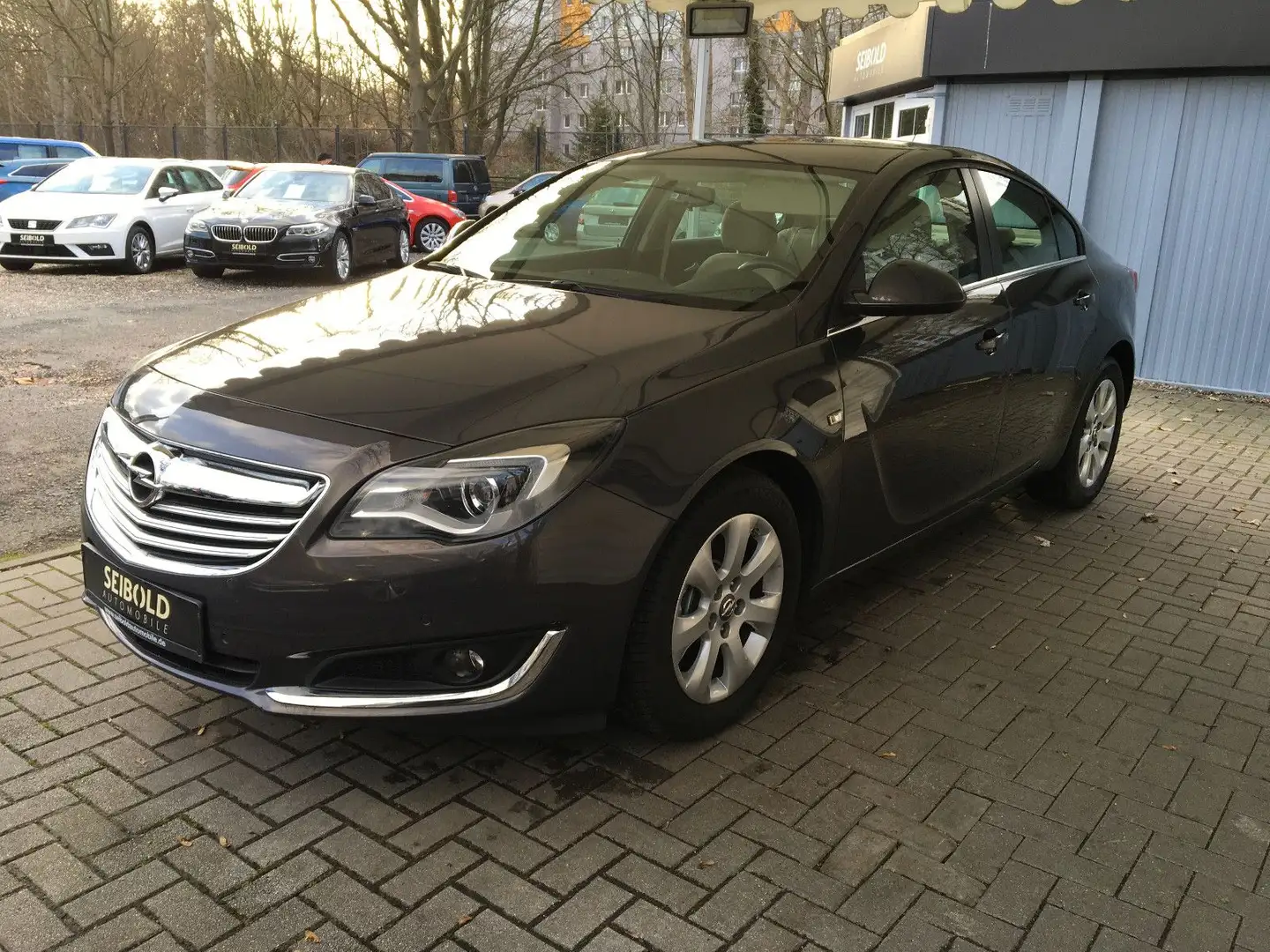 Opel Insignia A 1.6 Edition Autom/14.TKM/Klimatr/PDC Grijs - 1