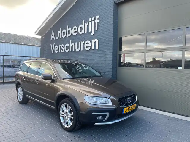 Volvo XC70 2.0 T5 FWD Nordic+ schuifdak stoelverwarming trekh