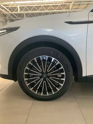 Omoda 9 view 21