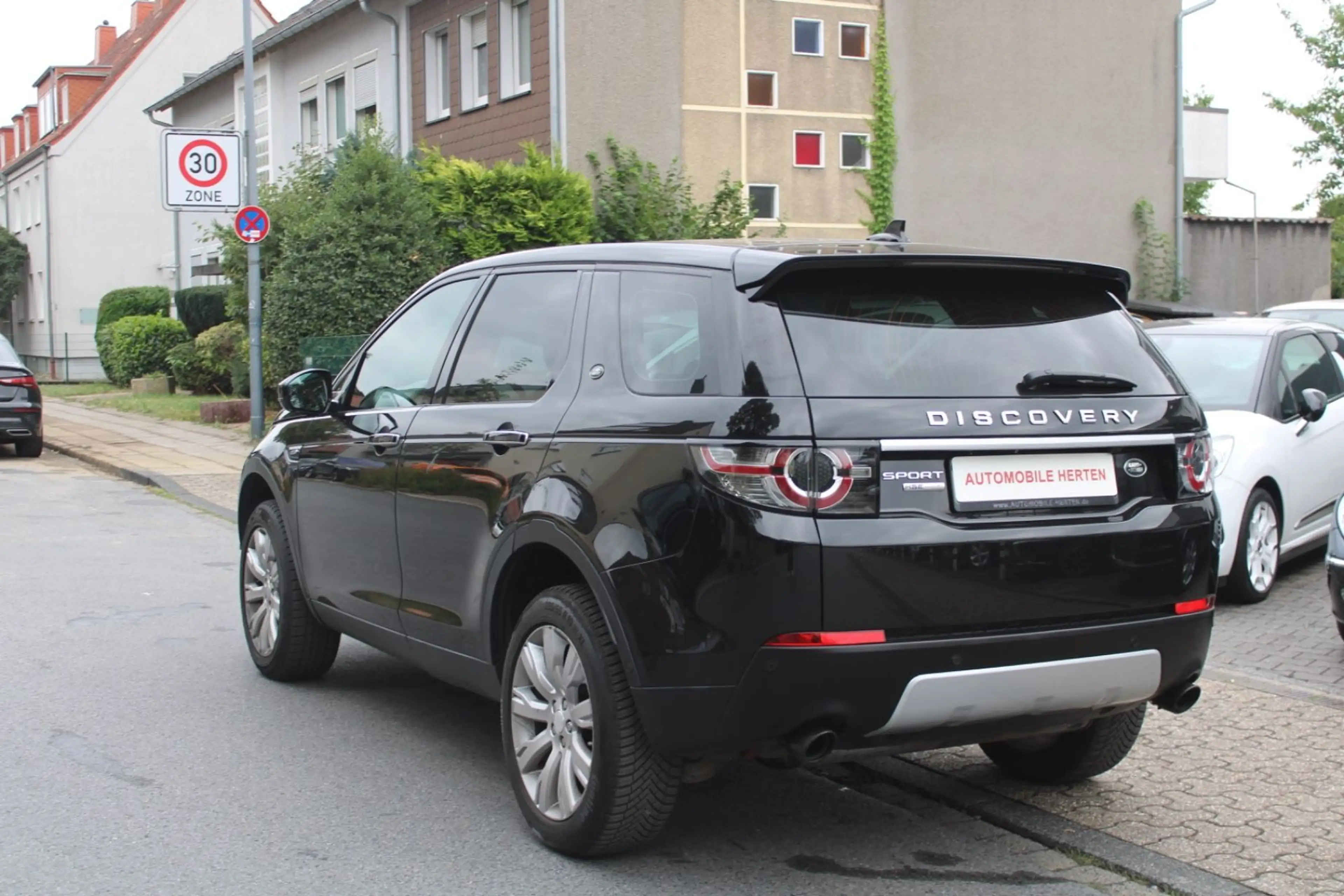 Land Rover Discovery 2.0 TD4 Sport HSE Luxury*7SITZER*PANO* — photo 9
