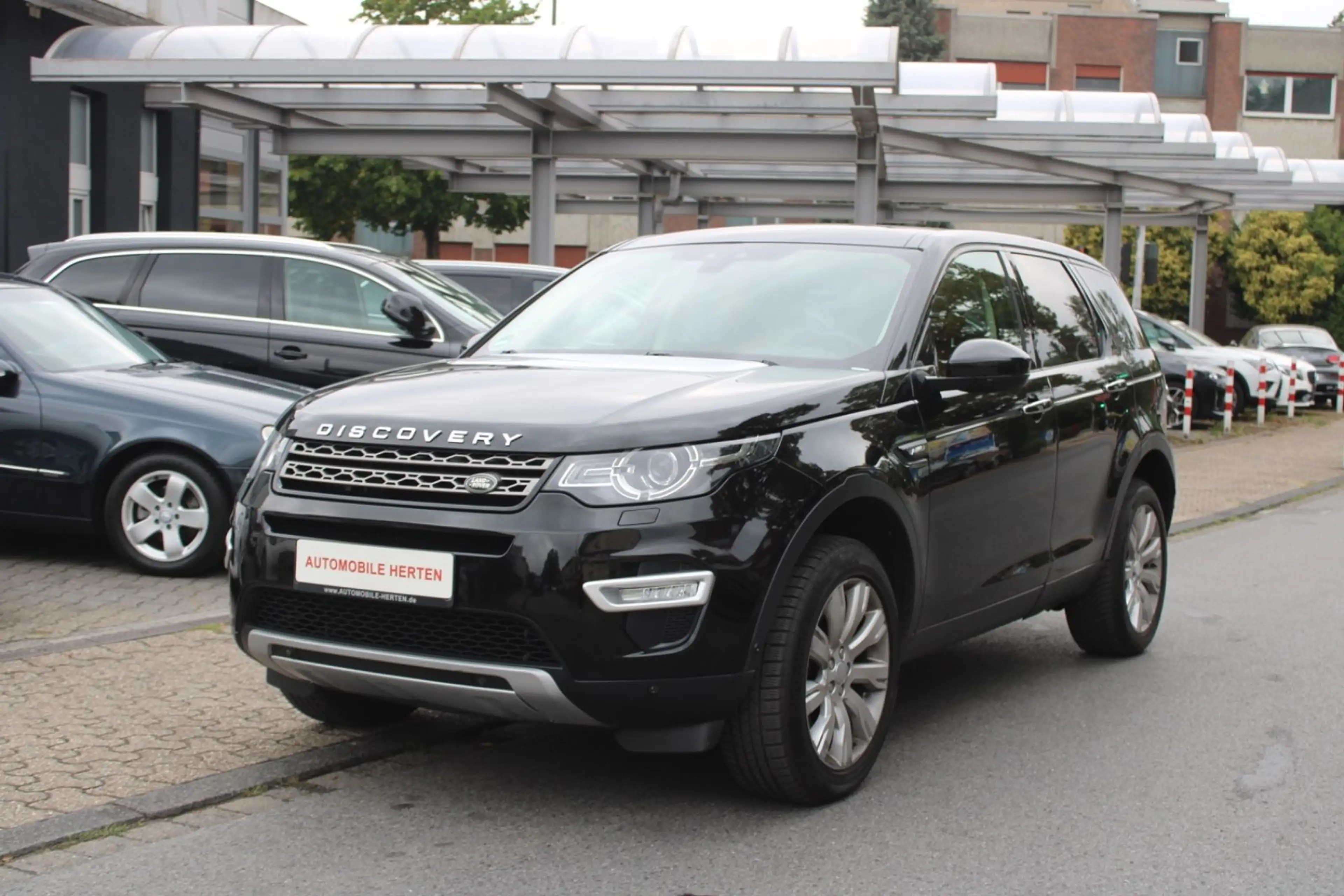 Land Rover Discovery 2.0 TD4 Sport HSE Luxury*7SITZER*PANO* — photo 3