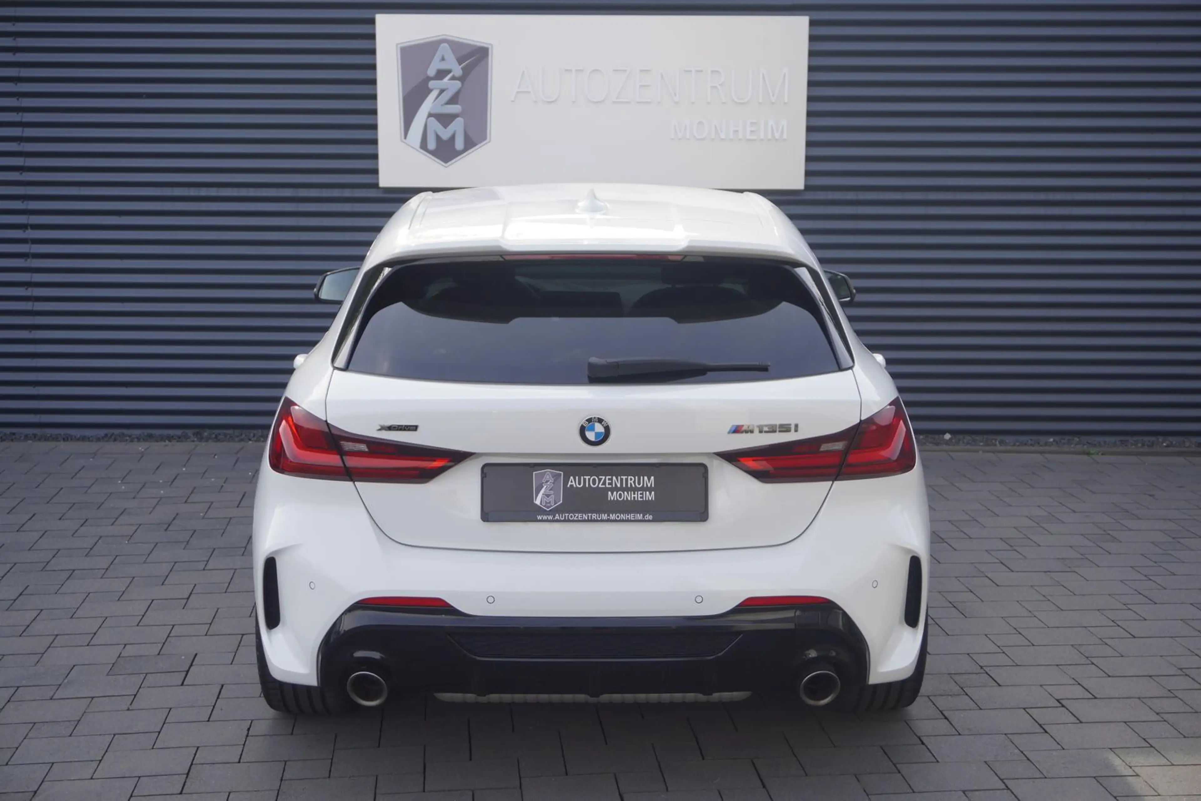 BMW 135 i xDrive VIRTUAL|HEAD-UP|SHADOW|KEYLESS|LED — photo 10