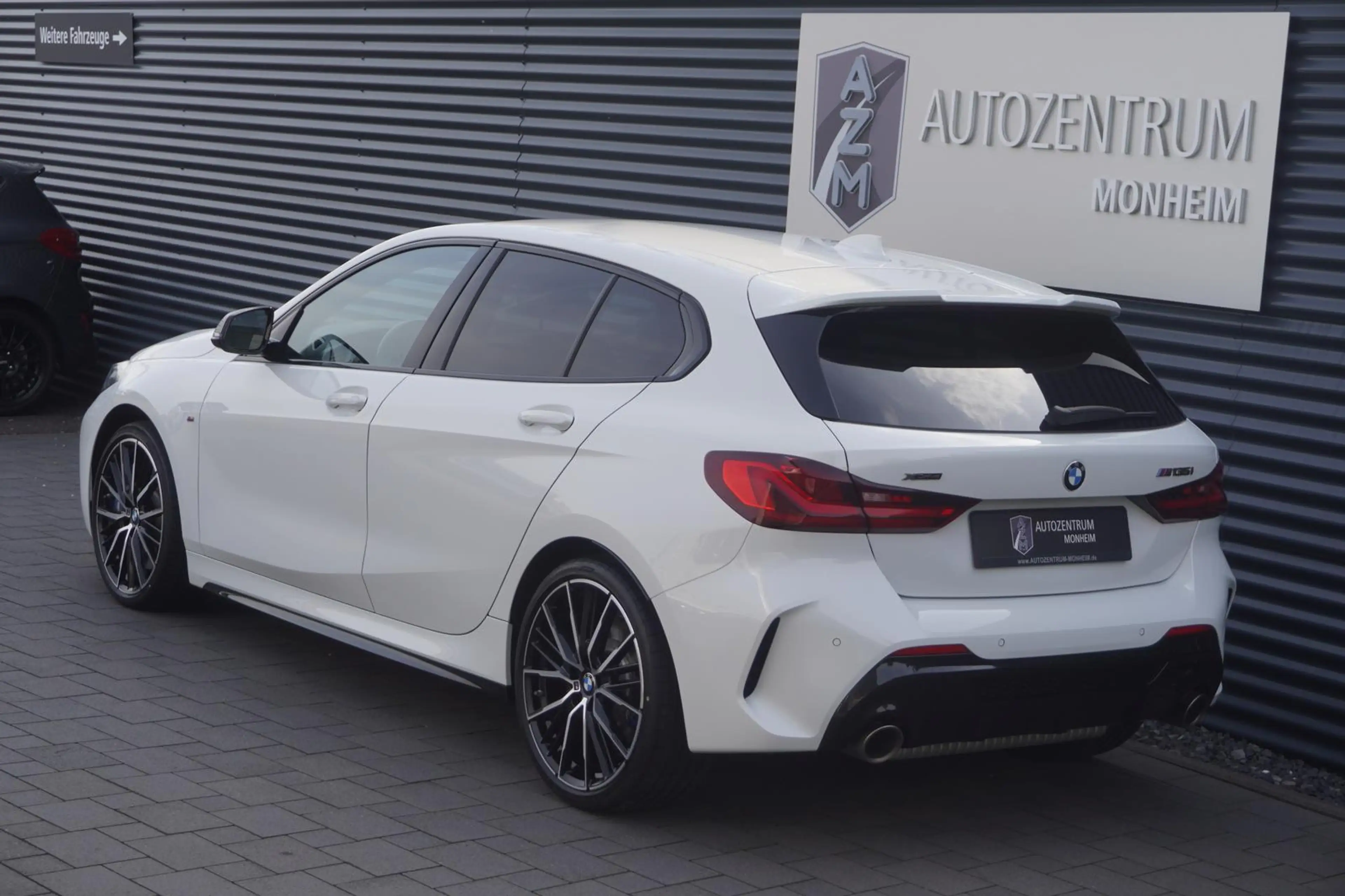 BMW 135 i xDrive VIRTUAL|HEAD-UP|SHADOW|KEYLESS|LED — photo 8