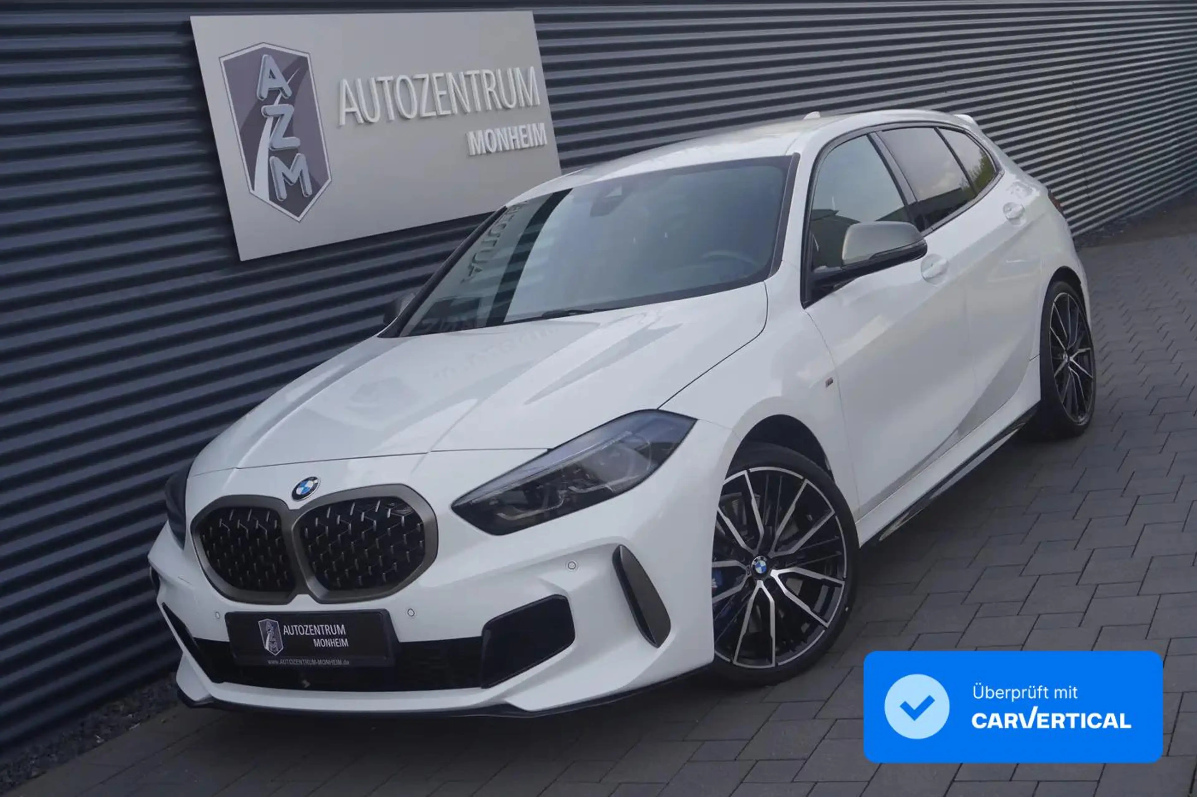 BMW 135 i xDrive VIRTUAL|HEAD-UP|SHADOW|KEYLESS|LED