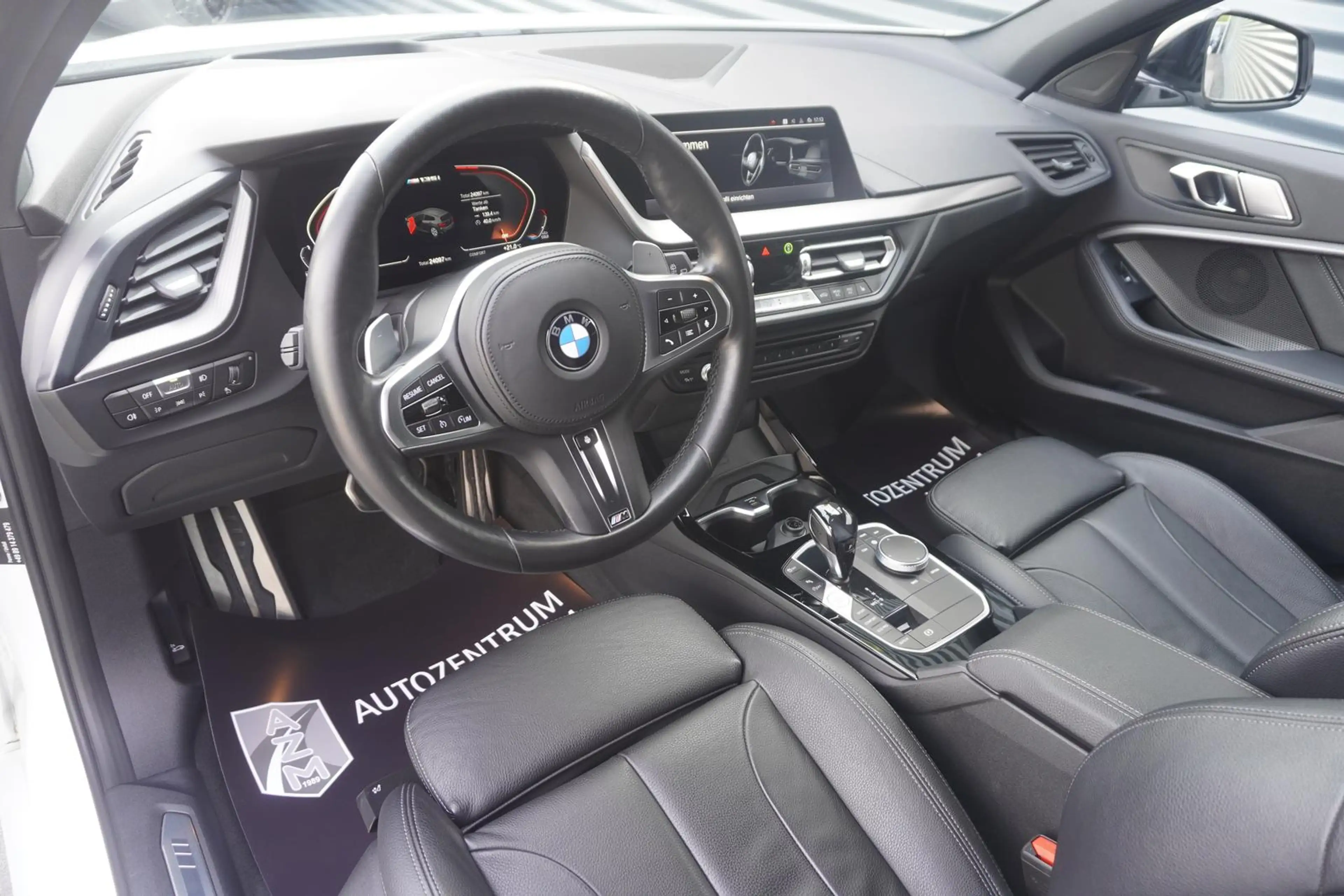 BMW 135 i xDrive VIRTUAL|HEAD-UP|SHADOW|KEYLESS|LED — photo 13