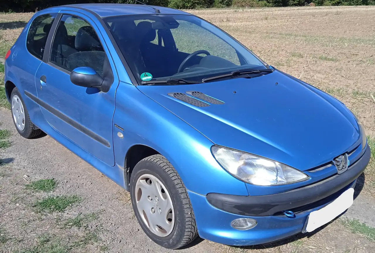 Peugeot 206 Seniorenfahrzeug aus 1. Hand TÜV neu, foto 1